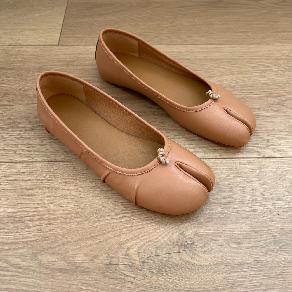 Tan Tabi Women's Ballet Flats